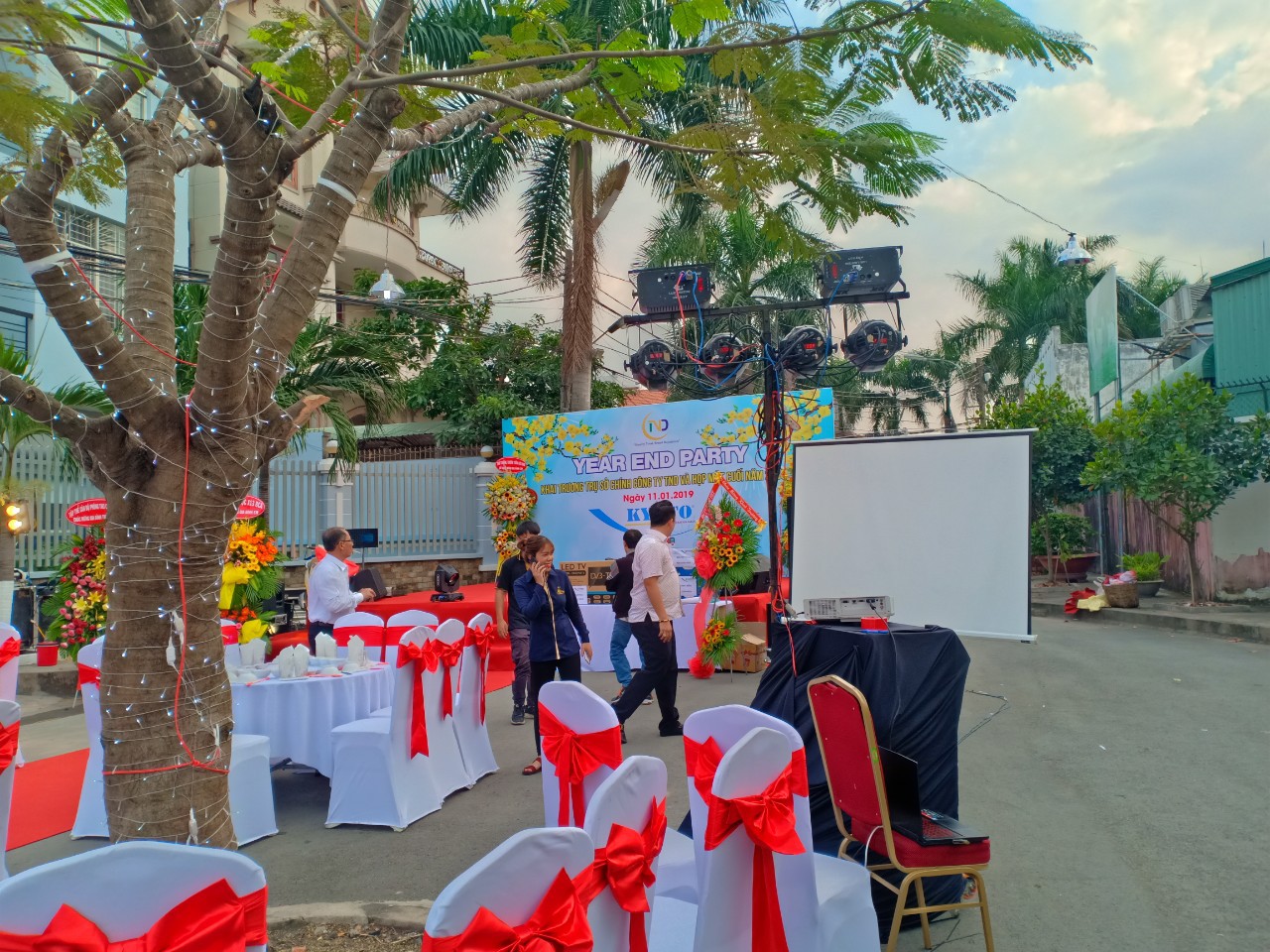 chọn dịch vụ nấu ăn tại nhà Bình Dương
