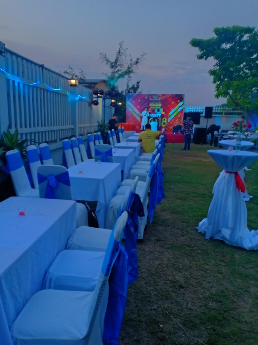  Tiệc tất nhiên tại nhà - END YEAR PARTY 